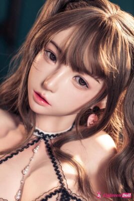 Poupée sexuelle en silicone Bezlya MoMo 149cm bonnet C-16