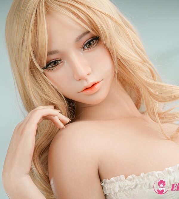 Seamless-Neck-Silicone-Sex-Doll-Yue-Aurora-2-158cm-F-cup-07