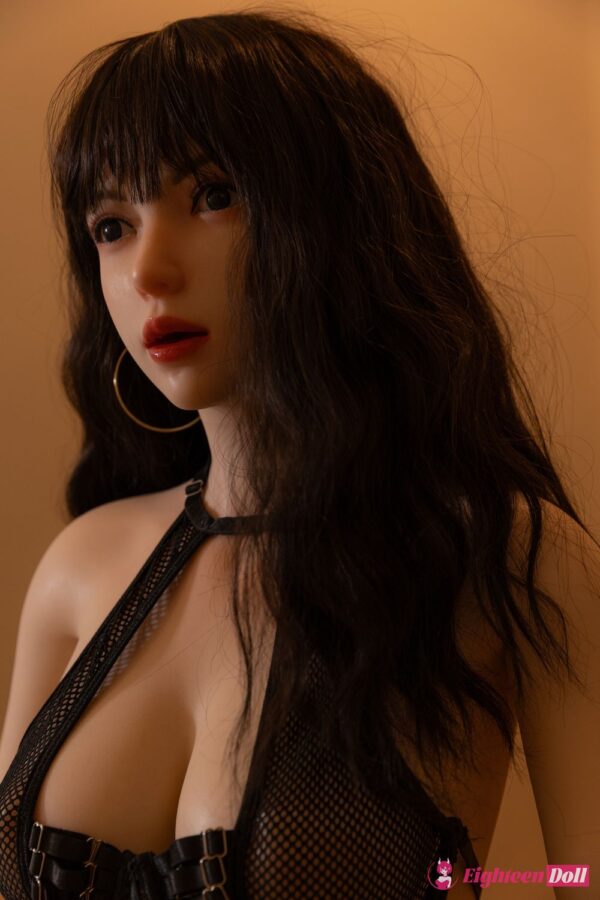 Seamless-Neck-Silicone-Sex-Doll-Yue-Selen-163cm-E-cup-07