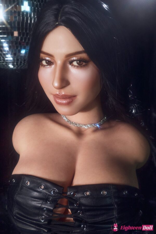 Silicone-Torso-With-Head-Climax-ULW-Renata-104cm-I-cup-04